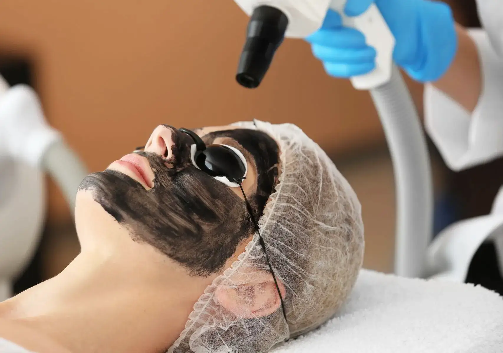 Peeling Hollywood — Sole Centro de Imagen, Nerja